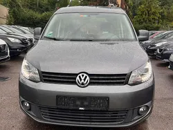 Grau Gebraucht 2013 VW Caddy Edition Van / Kleinbus | 6.999 € (Guter Preis)