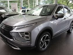 Grau metallic Gebraucht 2022 Mitsubishi Eclipse Cross Plus SUV | 22.090 € (Etwas zu teuer)