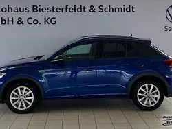 Blau Gebraucht 2022 VW T-Roc R-line SUV | 30.190 € (Guter Preis)