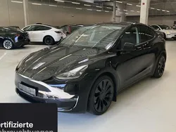 Schwarz Gebraucht 2023 Tesla Model Y Performance SUV | 41.500 € (Fairer Preis)