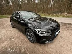Schwarz Gebraucht 2019 BMW 330 Sport Line Limousine | 26.250 € (Superpreis)