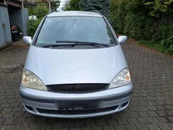 Silber Gebraucht 2003 Ford Galaxy Van / Kleinbus | 2.700 € (Etwas zu teuer)