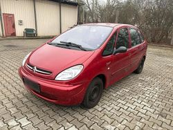 Rot Gebraucht 2003 Citroën Xsara Picasso Van / Kleinbus | 599 € (Guter Preis)