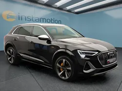 Schwarz Gebraucht 2021 Audi e-tron SUV | 49.449 € (Fairer Preis)