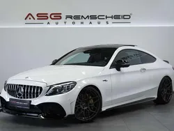 Weiß Gebraucht 2019 Mercedes C300 AMG line Coupé | 39.900 € (Teuer)