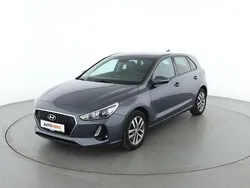 Grau Gebraucht 2018 Hyundai i30 Pure Limousine | 13.590 € (Guter Preis)