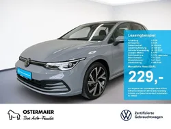 Mondsteingrau Gebraucht 2024 VW Golf VIII Life Limousine | 29.220 € (Teuer)