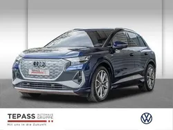 Blau Gebraucht 2022 Audi Q4 e-tron S-Line SUV | 36.990 € (Superpreis)