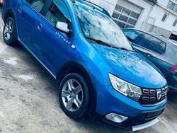 Blau Gebraucht 2018 Dacia Logan MCV Stepway Kombi | 7.950 € (Guter Preis)