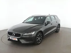 Grau Gebraucht 2020 Volvo V60 Momentum Kombi | 20.850 € (Guter Preis)