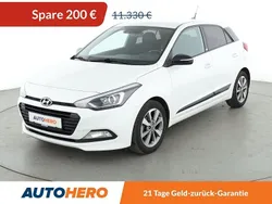 Weiß Gebraucht 2018 Hyundai i20 Passion Plus Kleinwagen | 11.130 € (Etwas zu teuer)