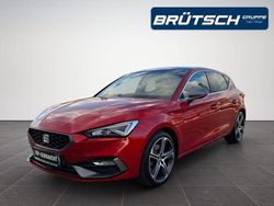 "desire" rot Gebraucht 2022 Seat Leon FR Limousine | 27.580 € (Teuer)