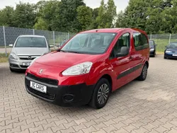 Rot Gebraucht 2013 Peugeot Partner Van / Kleinbus | 4.990 € (Fairer Preis)