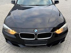 Schwarz Gebraucht 2013 BMW 318 Kombi | 8.700 € (Fairer Preis)