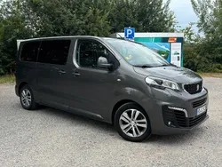 Grau Gebraucht 2018 Peugeot Traveller Van / Kleinbus | 27.500 €