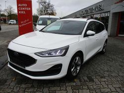 Frost weiß Gebraucht 2022 Ford Focus Kombi | 15.900 € (Guter Preis)