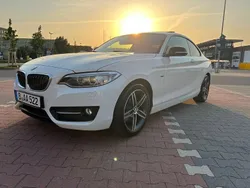 Weiß Gebraucht 2016 BMW 220 Sport Line Coupé | 10.900 € (Guter Preis)