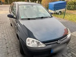 Blau Gebraucht 2001 Opel Corsa Kleinwagen | 999 €
