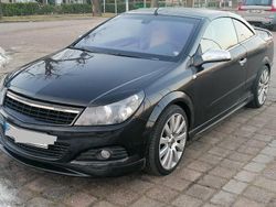 Schwarz Gebraucht 2007 Opel Astra Cabriolet Cabrio | 1.000 € (Guter Preis)
