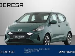 Mangrove green / mic Neu 2025 Hyundai i10 Trend Kleinwagen | 16.990 € (Fairer Preis)
