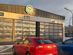 Rot Gebraucht 2000 Seat Leon Limousine | 2.500 €