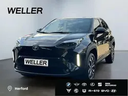 Schwarz Gebraucht 2024 Toyota Yaris Cross Team SUV | 26.249 € (Etwas zu teuer)