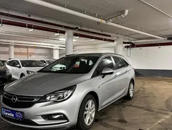 Grau Gebraucht 2016 Opel Astra Edition Kombi | 8.550 € (Fairer Preis)