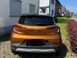Orange Gebraucht 2022 Renault Captur Zen SUV | 17.650 € (Fairer Preis)