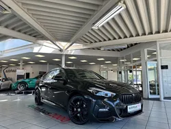 Black sapphire metallic Gebraucht 2023 BMW 218 Performance Coupé | 27.950 € (Fairer Preis)