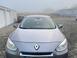 Silber Gebraucht 2011 Renault Fluence Limousine | 4.850 €