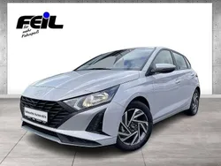Lumen grey / mic Gebraucht 2025 Hyundai i20 Select Limousine | 17.570 € (Teuer)