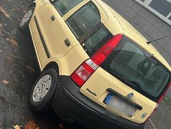 Gelb Gebraucht 2007 Fiat Panda Kleinwagen | 1.200 € (Fairer Preis)