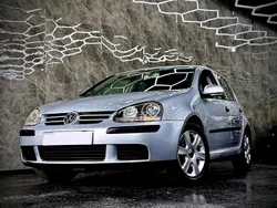 Grau Gebraucht 2004 VW Golf V Limousine | 3.999 € (Etwas zu teuer)