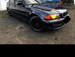 Blau Gebraucht 2004 BMW 316 Limousine | 2.200 €