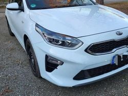 Weiß Gebraucht 2021 Kia XCeed Vision SUV | 15.699 € (Guter Preis)