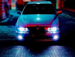 Silber Gebraucht 2001 BMW 520 Lifestyle Limousine | 8.000 € (Teuer)