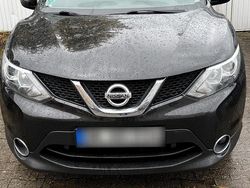 Schwarz Gebraucht 2017 Nissan Qashqai SUV | 14.000 € (Etwas zu teuer)