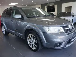 Grau Gebraucht 2011 Fiat Freemont Urban SUV | 4.900 € (Fairer Preis)