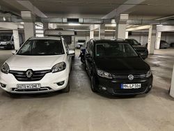 Schwarz Gebraucht 2015 VW Touran Cup Van / Kleinbus | 6.490 € (Teuer)