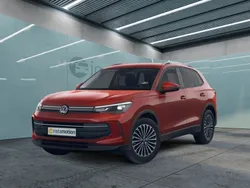 Rot Gebraucht 2024 VW Tiguan SUV | 34.630 € (Fairer Preis)
