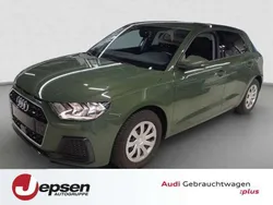 Distriktgrün metallic Gebraucht 2024 Audi A1 Sportback Advanced Plus Kleinwagen | 23.390 € (Superpreis)