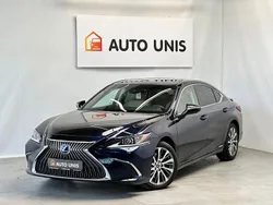 Deep blue (metallic) Gebraucht 2019 Lexus ES300H Executive Line Limousine | 27.251 €