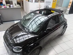 Schwarz Gebraucht 2022 Fiat 500e Icon Cabrio | 19.950 € (Guter Preis)