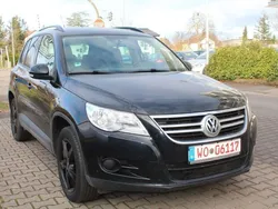 Schwarz Gebraucht 2010 VW Tiguan SUV | 6.980 € (Fairer Preis)