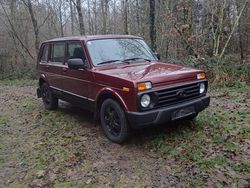 Andere farben Gebraucht 2018 Lada Urban SUV | 11.900 € (Teuer)