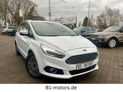 Weiß Gebraucht 2019 Ford S-MAX Titanium Van / Kleinbus | 15.900 € (Etwas zu teuer)