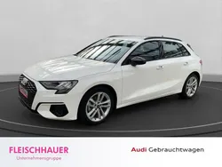 Weiss Gebraucht 2022 Audi A3 Sportback Advanced Limousine | 24.890 € (Guter Preis)