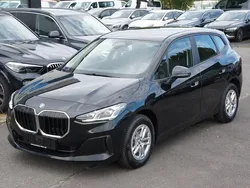 Schwarz Gebraucht 2022 BMW 218 Active Tourer Sport Line Van / Kleinbus | 26.999 € (Fairer Preis)