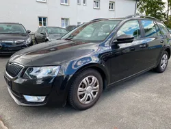 Schwarz Gebraucht 2015 Skoda Octavia Elegance Kombi | 7.800 € (Guter Preis)