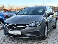 Grau Gebraucht 2017 Opel Astra Limousine | 6.990 € (Fairer Preis)